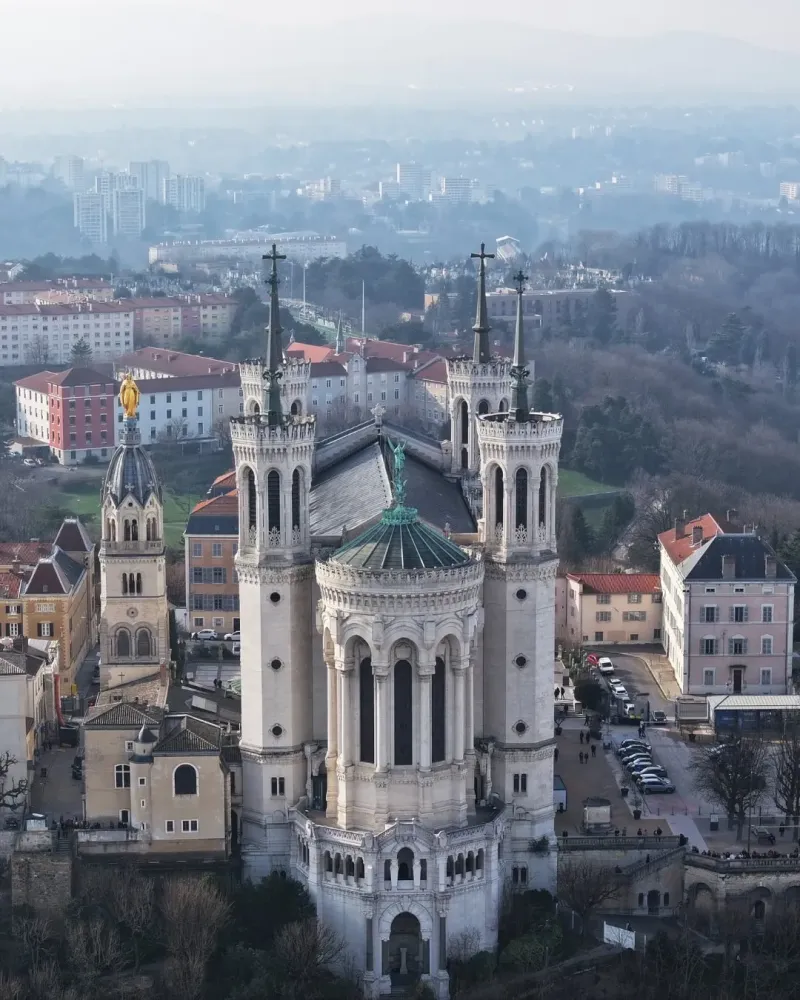 basilique de Fourvière- vue drone