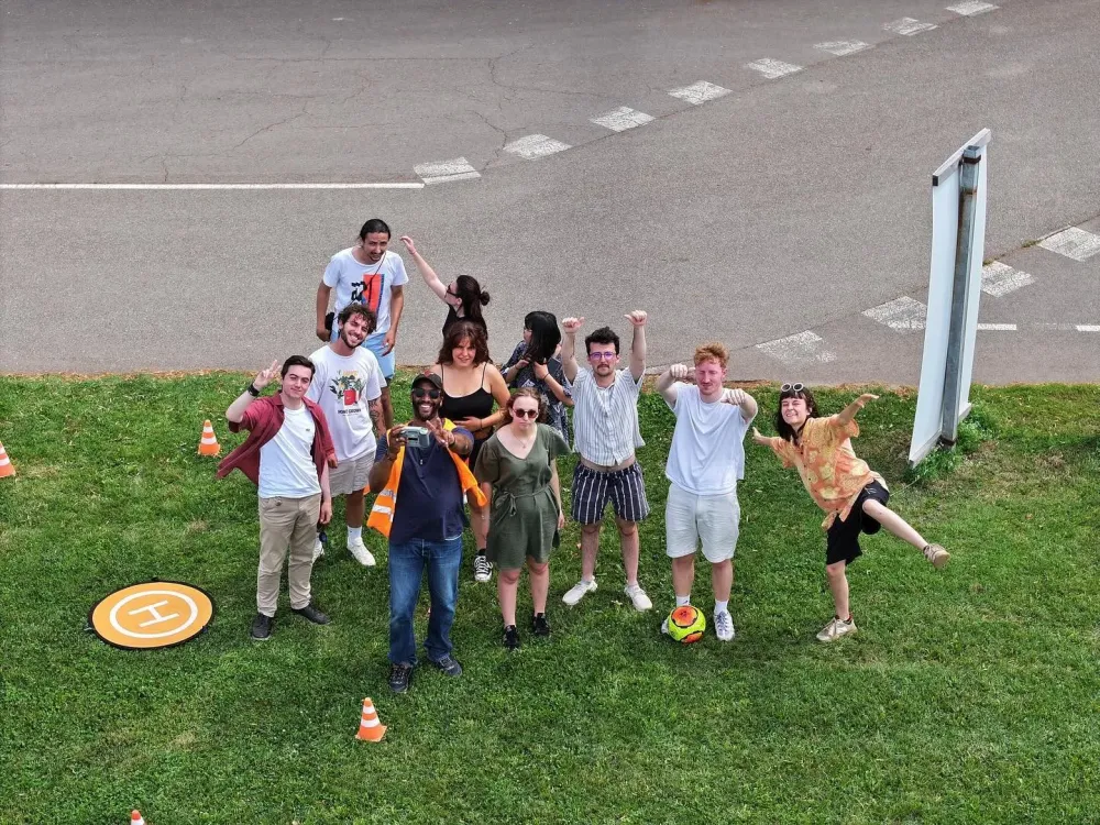 groupe de formation -pilotage drone